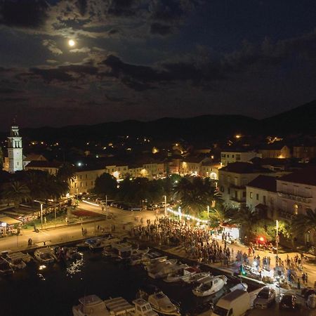 Beautiful Apartment In Vela Luka With Wifi ภายนอก รูปภาพ