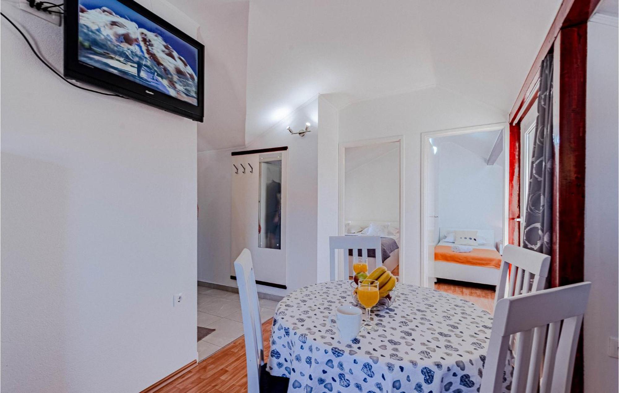 Beautiful Apartment In Vela Luka With Wifi ภายนอก รูปภาพ