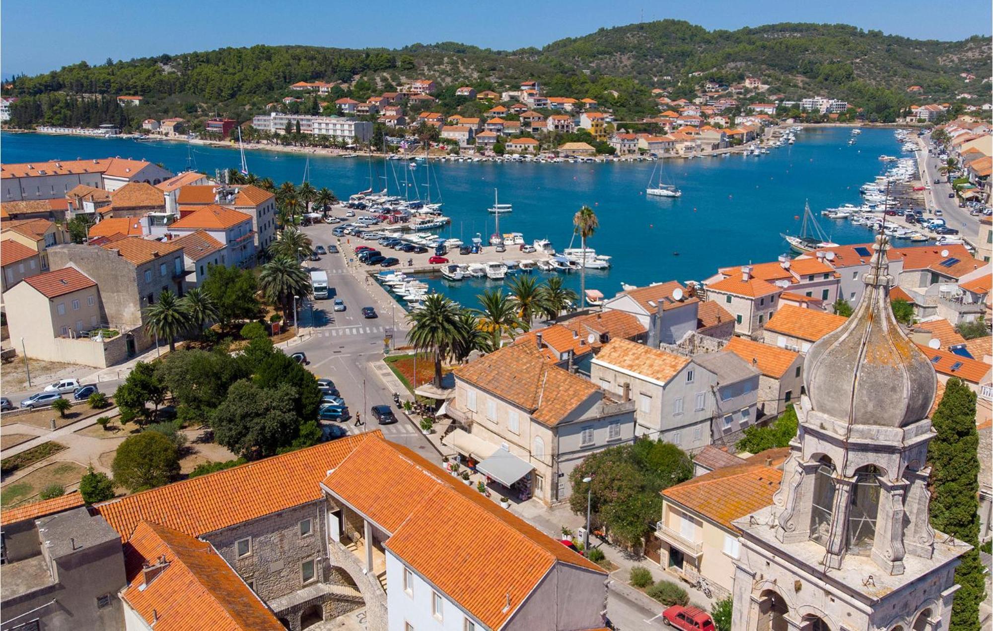 Beautiful Apartment In Vela Luka With Wifi ภายนอก รูปภาพ